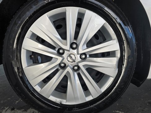 Used 2023 Nissan Sentra S image 30