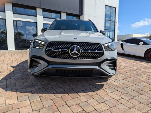 Used 2024 Mercedes-Benz GLE 450e 4MATIC image 8