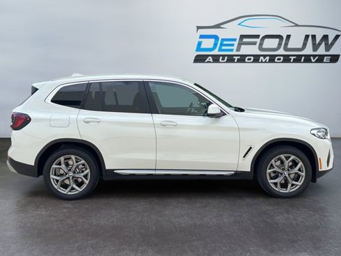 Certified 2022 BMW X3 xDrive30i w/ Convenience Package image 2