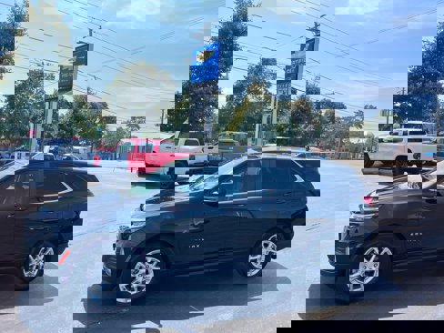 Used 2022 Chevrolet Equinox LT image 3