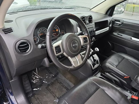 Used 2016 Jeep Compass Latitude image 11
