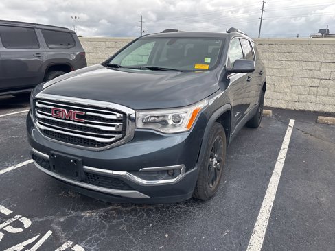 Used 2019 GMC Acadia SLT image 1