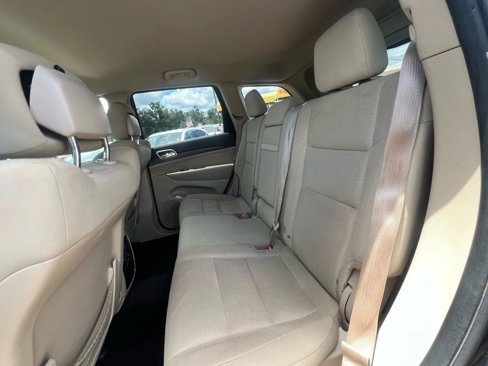 Used 2015 Jeep Grand Cherokee Laredo w/ Quick Order Package 23E image 14