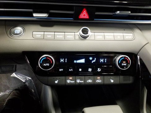New 2025 Hyundai Elantra SEL w/ Cargo Package image 8