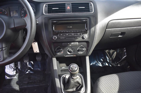 Used 2013 Volkswagen Jetta S image 24