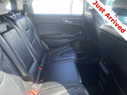 Used 2022 Ford Edge Titanium image 9