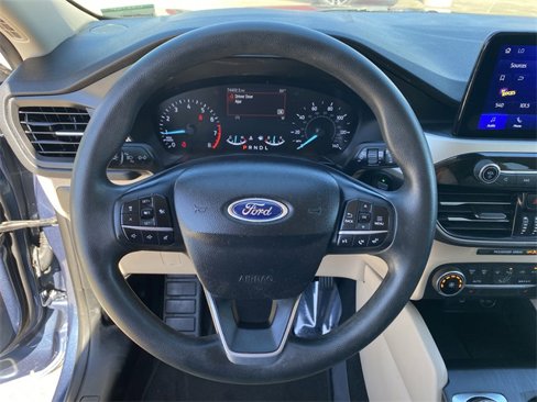 Used 2020 Ford Escape SE image 35