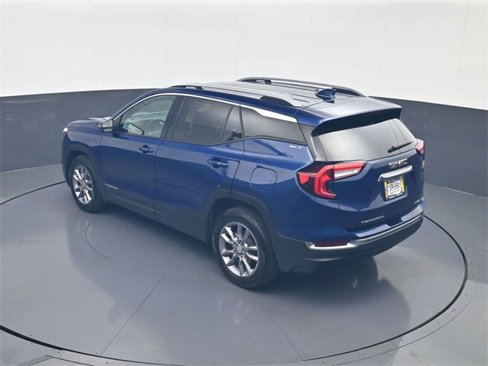 Used 2022 GMC Terrain SLT image 19