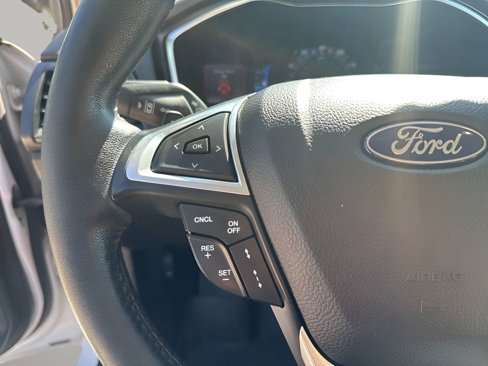 Used 2017 Ford Fusion Titanium image 29