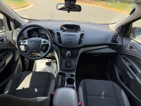Used 2014 Ford Escape S image 9