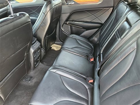 Used 2019 Lincoln MKC Select w/ Select Plus Package image 29