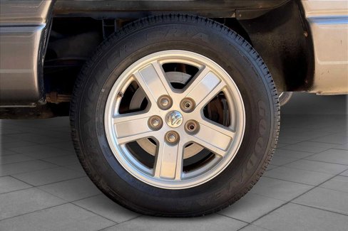 Used 2004 Dodge Ram 1500 Truck ST w/ ST Value Group image 11