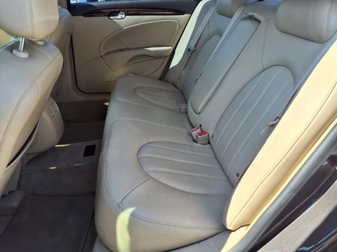 Used 2008 Buick Lucerne CXL image 21