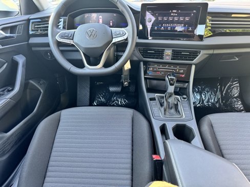 New 2025 Volkswagen Jetta S image 10