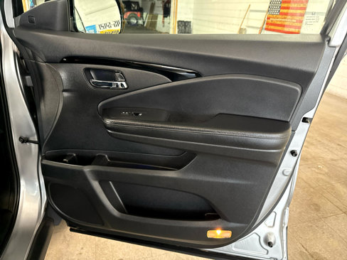 Used 2017 Honda Ridgeline RTL-E image 48
