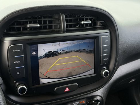 Used 2023 Kia Soul LX image 20