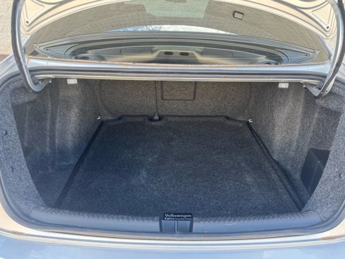 Used 2015 Volkswagen Jetta TDI SEL image 9