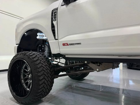 Used 2024 Ford F250 Limited image 6