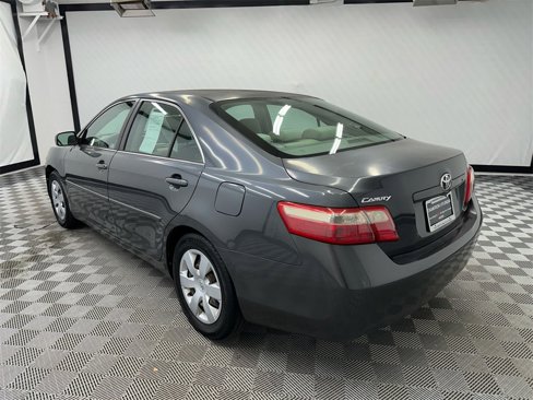 Used 2009 Toyota Camry LE image 3