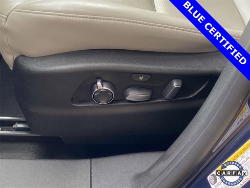 Used 2021 Cadillac XT4 Premium Luxury image 17