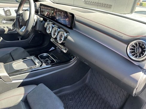 Used 2024 Mercedes-Benz CLA 250 4MATIC image 14