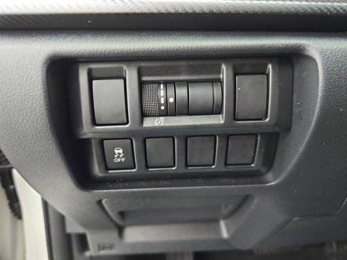 Used 2018 Subaru Crosstrek 2.0i Premium image 25