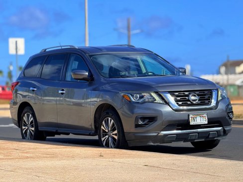 Used 2018 Nissan Pathfinder S image 6