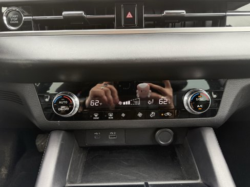 Used 2023 Mitsubishi Outlander SE image 26