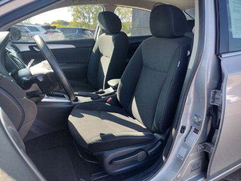 Used 2019 Nissan Sentra S image 2