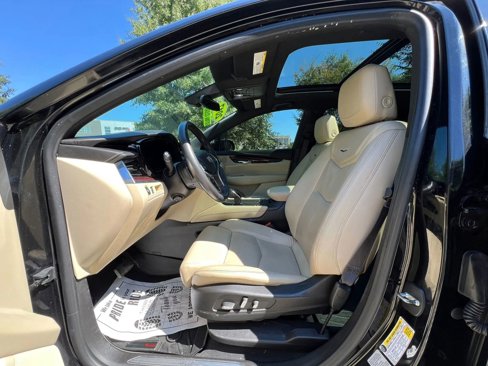 Used 2017 Cadillac XT5 Premium Luxury w/ Driver Assist Package image 10