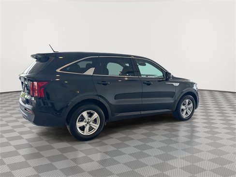 Used 2021 Kia Sorento LX image 12