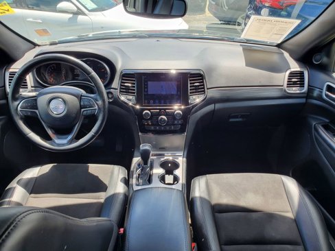 Used 2020 Jeep Grand Cherokee Altitude image 13