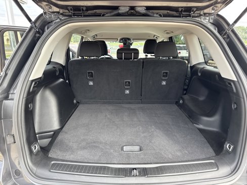 Used 2023 Jeep Grand Cherokee Laredo image 34