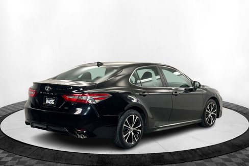 Used 2019 Toyota Camry SE image 6
