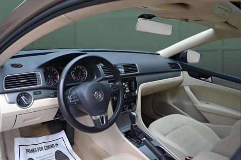 Used 2015 Volkswagen Passat 1.8T SE image 16