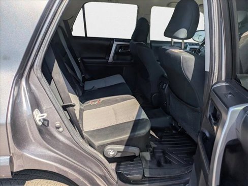Used 2014 Toyota 4Runner SR5 image 17