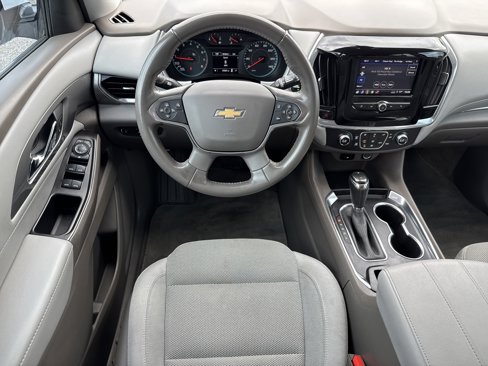Used 2020 Chevrolet Traverse LT image 12