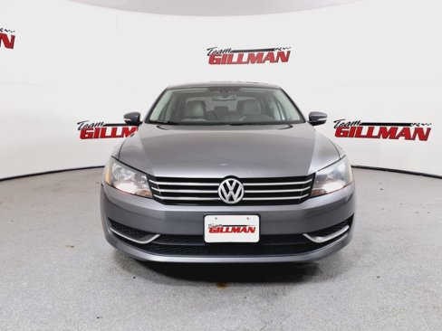 Used 2013 Volkswagen Passat 2.5 SE image 2