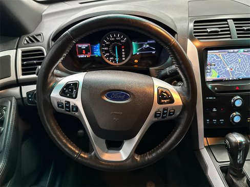 Used 2014 Ford Explorer XLT w/ Equipment Group 202A image 27
