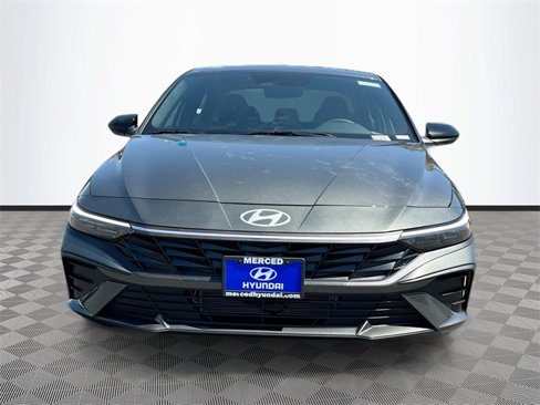New 2025 Hyundai Elantra SEL image 2