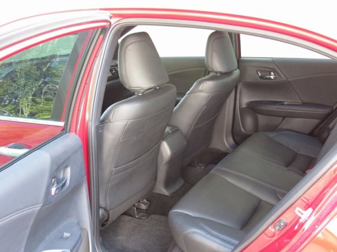 Used 2016 Honda Accord Sport image 14