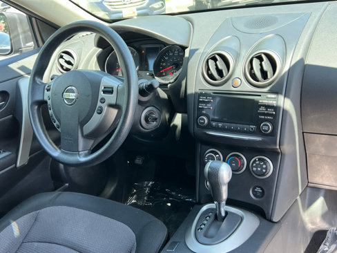 Used 2013 Nissan Rogue SV image 20
