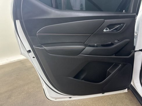 Used 2018 Chevrolet Traverse LT image 30