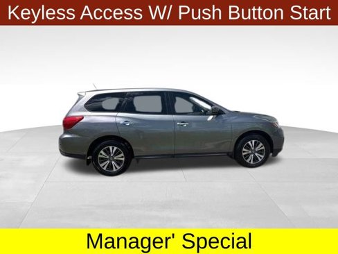 Used 2018 Nissan Pathfinder S image 8