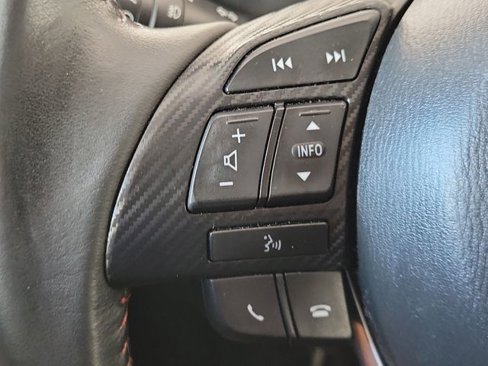 Used 2015 MAZDA MAZDA3 i Touring w/ Technology Package image 24