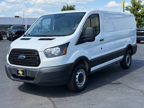 Used 2019 Ford Transit 250 130 Low Roof image 4