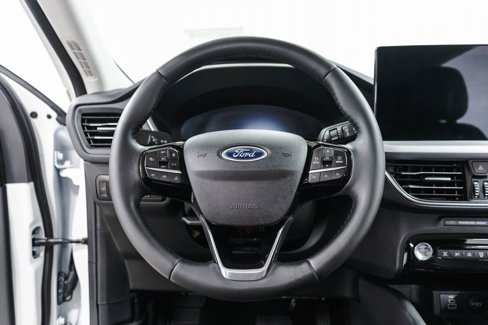 Used 2024 Ford Escape Platinum image 10
