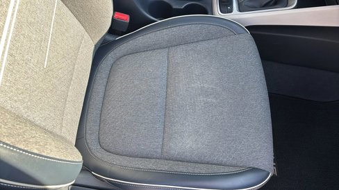 Used 2020 Hyundai Venue image 34