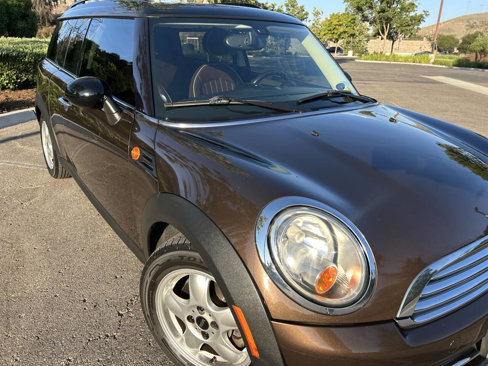 Used 2011 MINI Cooper Clubman w/ Premium Pkg image 8