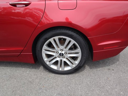 Used 2016 Lincoln MKZ image 9